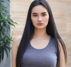 Bokep Indo Lepas Daster Aviva Pamer Kemolekan Tubuh Bugil Colmek