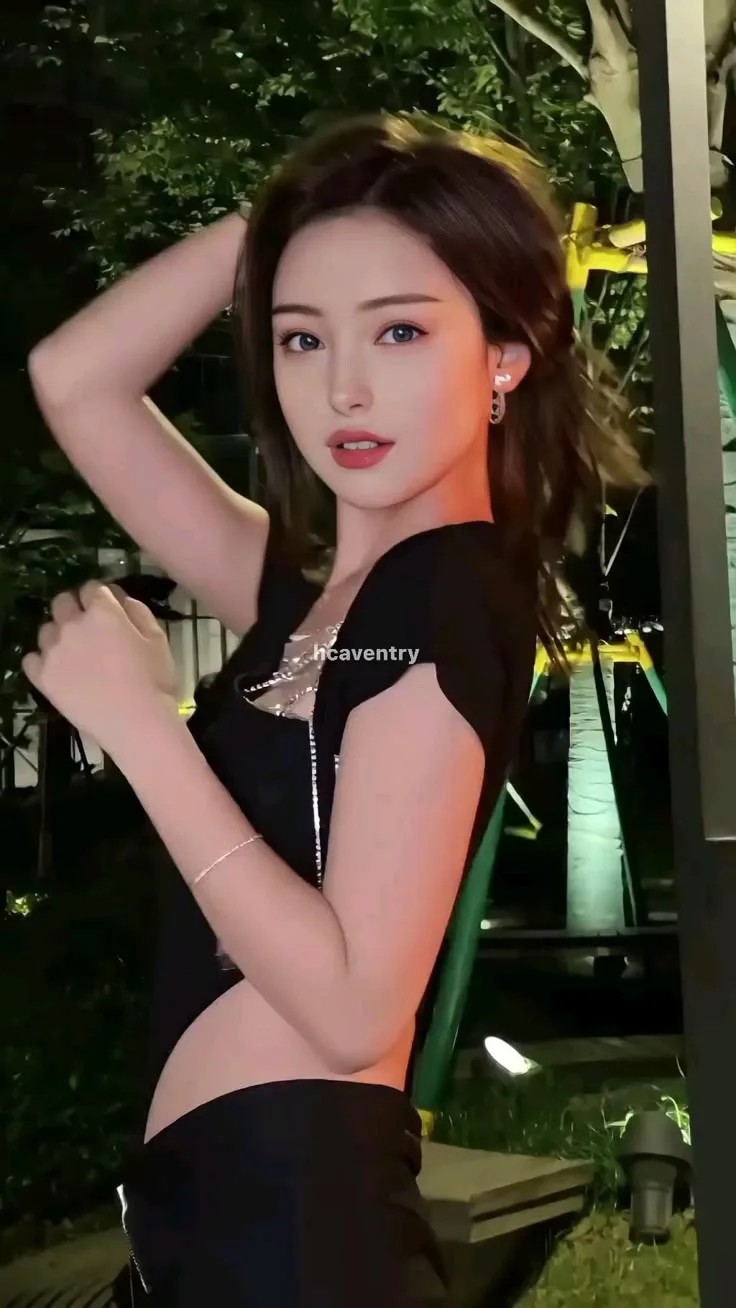 Video Iclik – Laura Jilbab Mendesah Keenakan Diewe Pacar