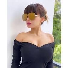 Video Iclik – Muka Kesakitan Tetap Cantik