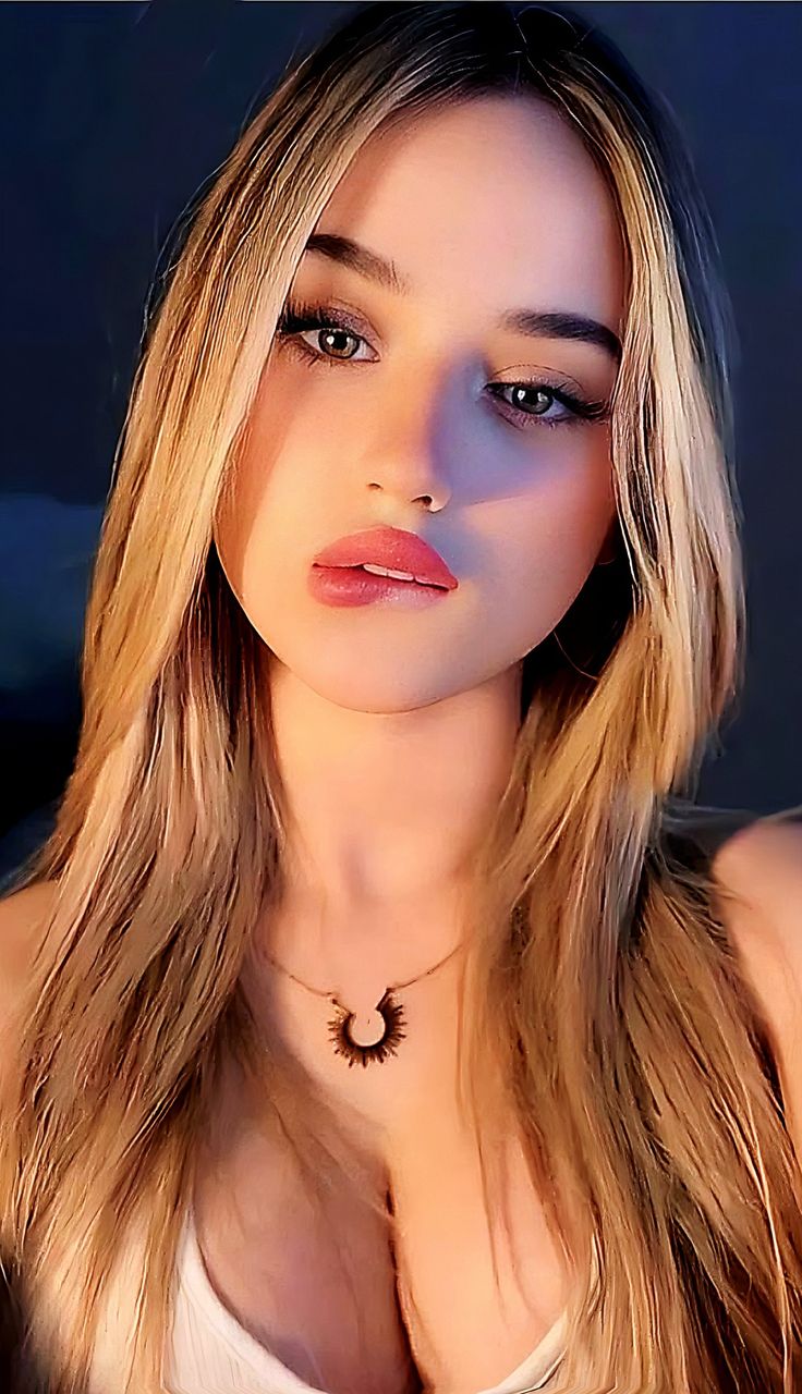 Video Iclik – Cewek Jaksel Kaos Hitam Bikin Suasana Memanas